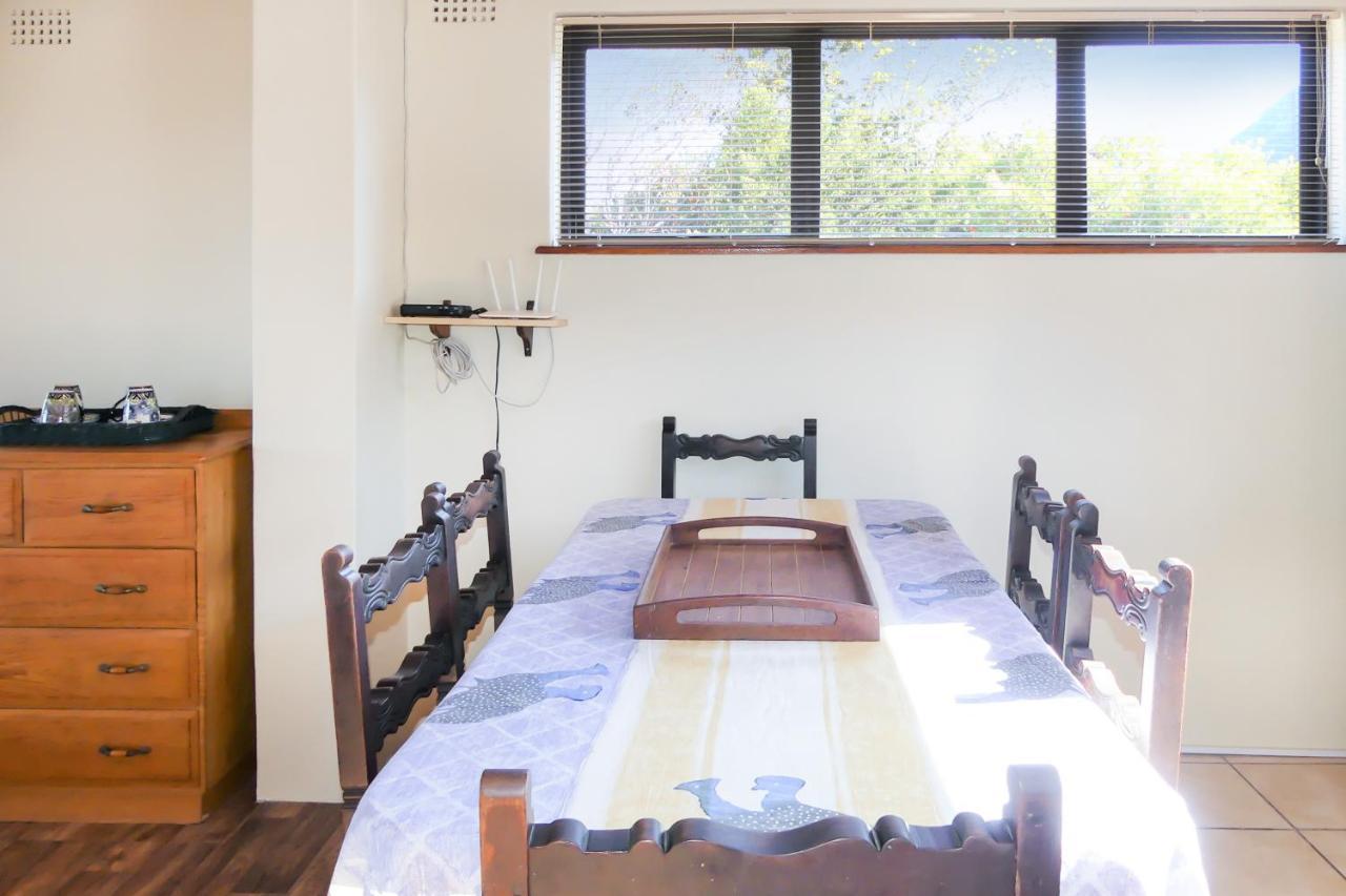 Shalom Self Catering Hotel Kleinmond Eksteriør billede