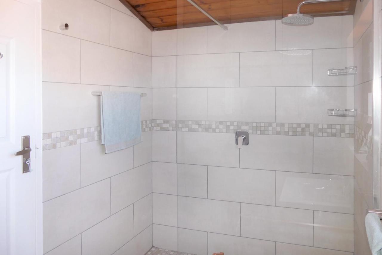 Shalom Self Catering Hotel Kleinmond Eksteriør billede